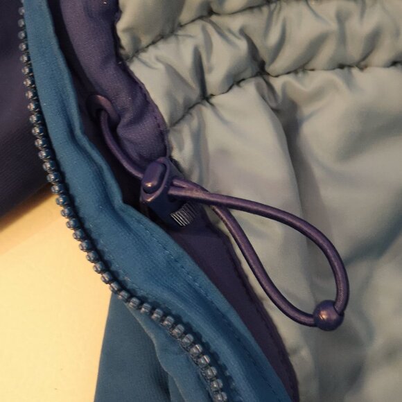 L.L. Bean Kids Size L6X/7 Thinsulate Insulation Full Zip Hooded Jacket - Picture 13 of 15